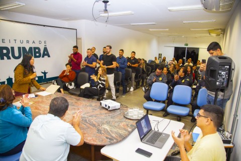 Prefeitura de Corumbá empossa sete novos guardas civis municipais